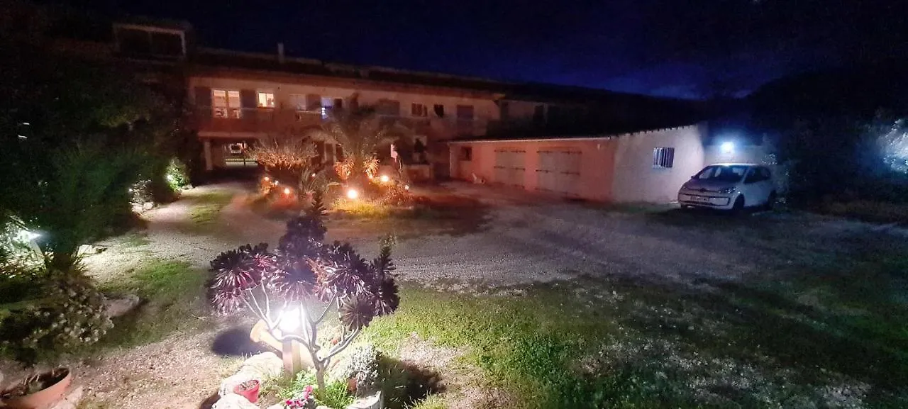 Studio Confort A Hyeres 20 M² Avec Barbecue Et Terrasse Apartment