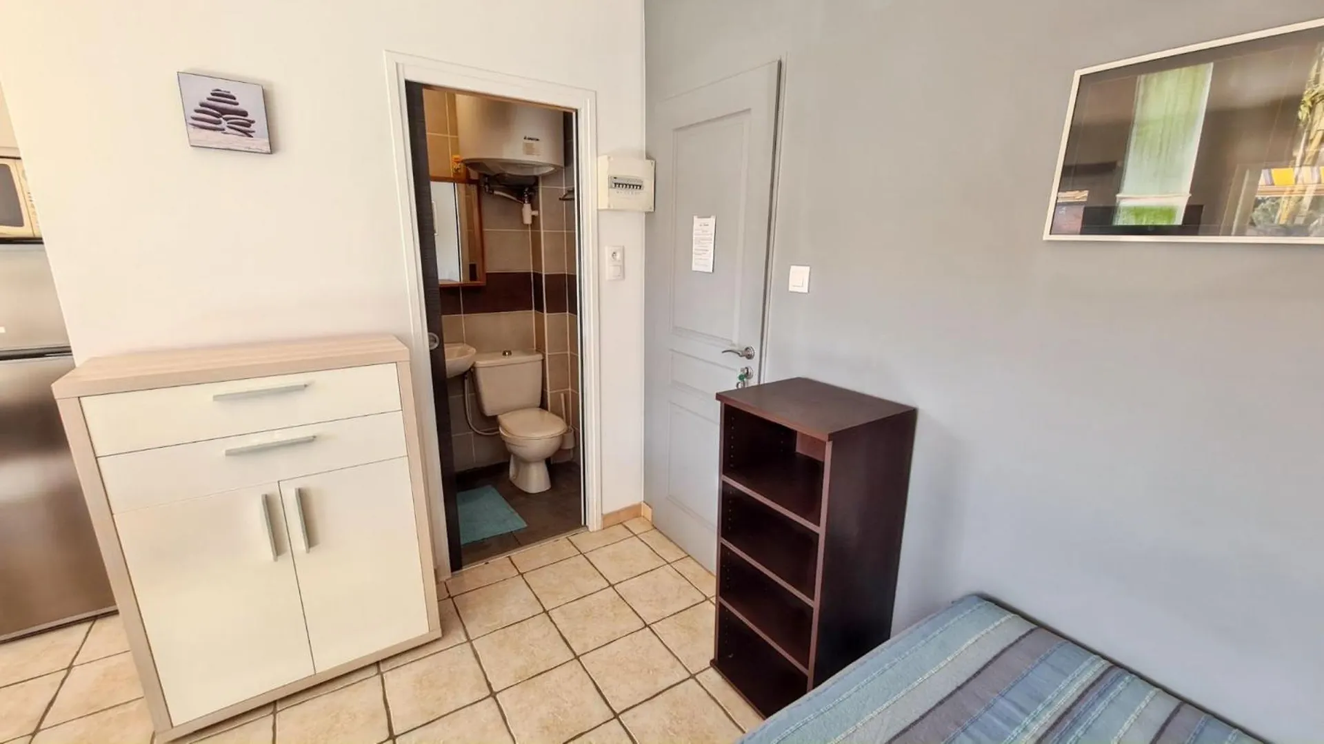 Studio Confort A Hyeres 20 M² Avec Barbecue Et Terrasse